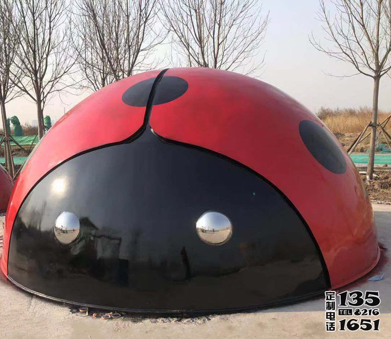 公園玻璃鋼彩繪瓢蟲(chóng)雕塑 公園玻璃鋼彩繪瓢蟲(chóng)雕塑
